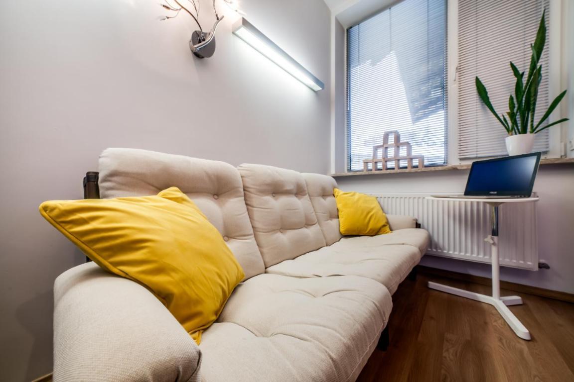 Sova Apartment Lviv Сenter Сity ภายนอก รูปภาพ