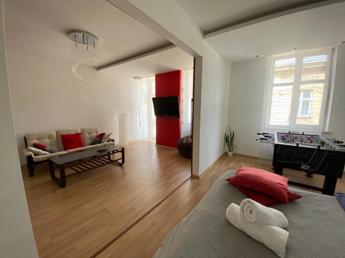 Sova Apartment Lviv Сenter Сity ภายนอก รูปภาพ