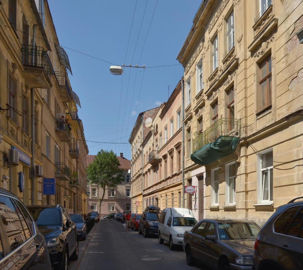 Sova Apartment Lviv Сenter Сity ภายนอก รูปภาพ