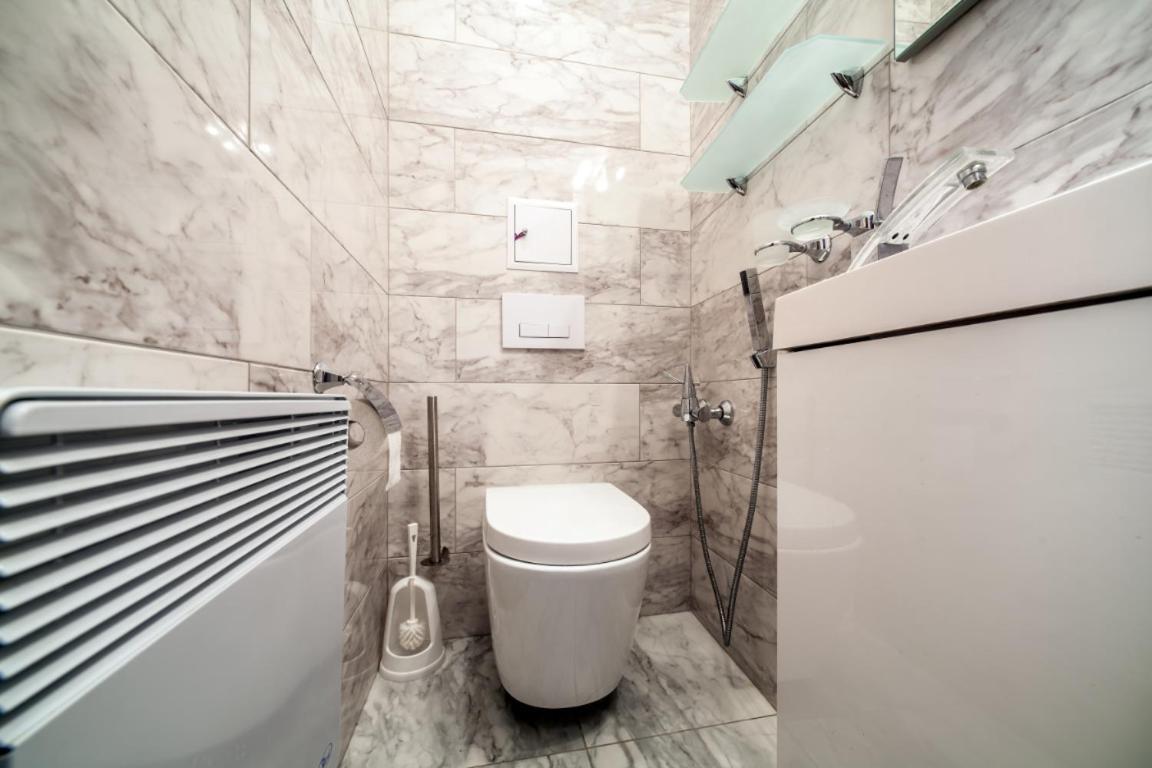 Sova Apartment Lviv Сenter Сity ภายนอก รูปภาพ