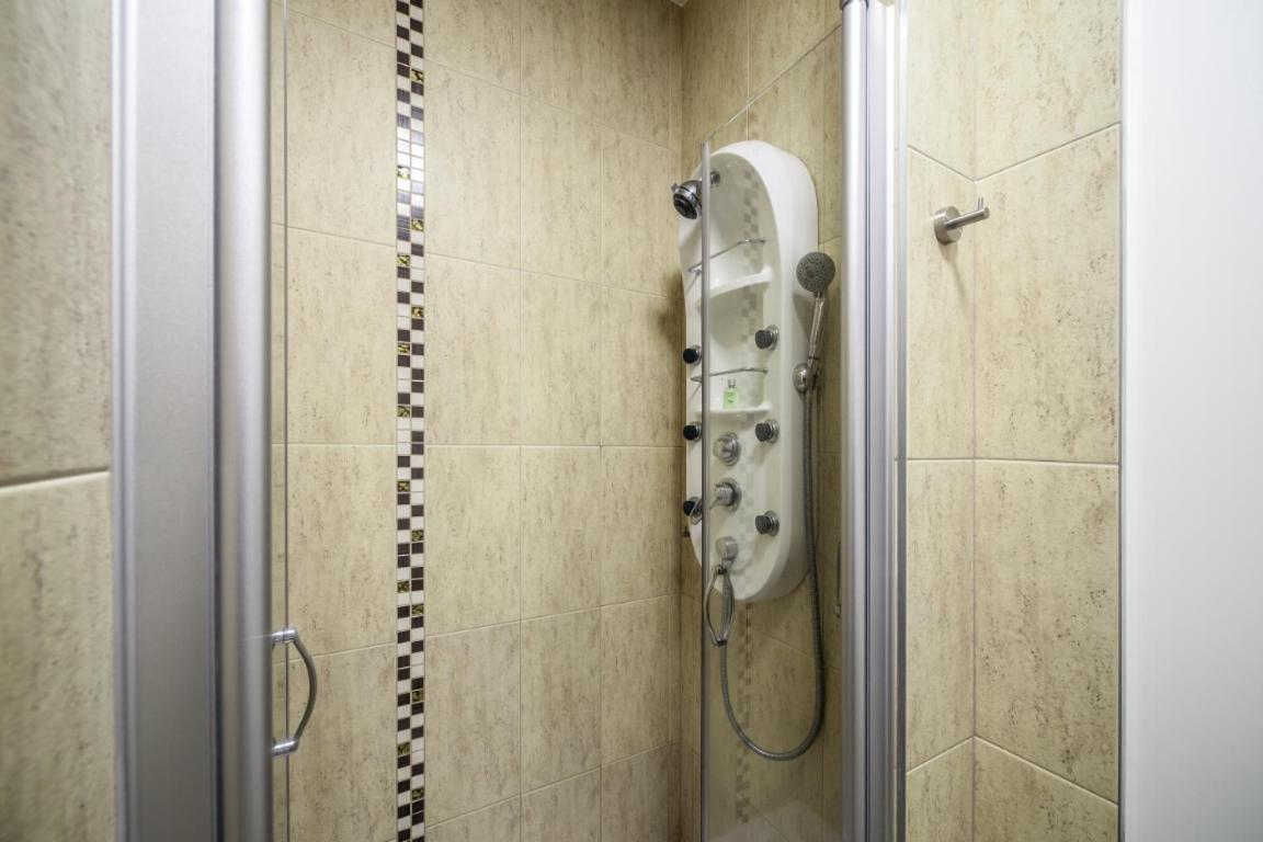 Sova Apartment Lviv Сenter Сity ภายนอก รูปภาพ